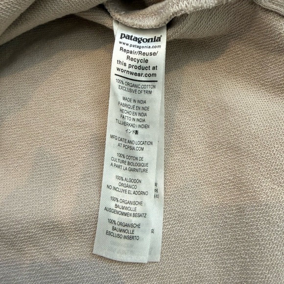 Patagonia Hoodie - Picture 4 of 6